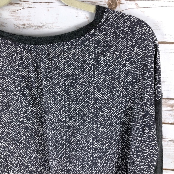 Lou & Grey gray white abstract long sleeve top - Picture 7 of 8